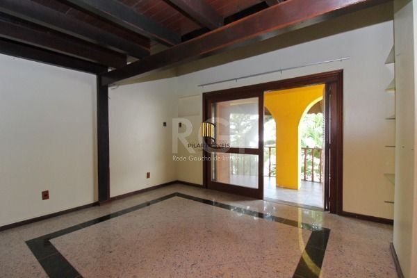Casa para Venda - 596m², 6 dormitórios, sendo 4 suites, 6 vagas - Vila Conceição