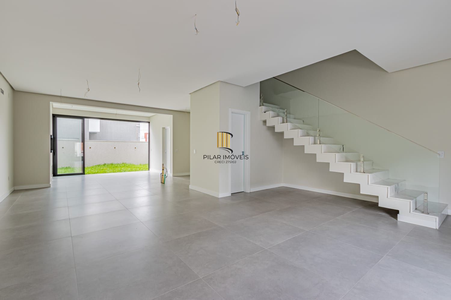 Sobrado  Condominio Amalffi com 03 suites - 180m² zona Sul de Porto Alegre