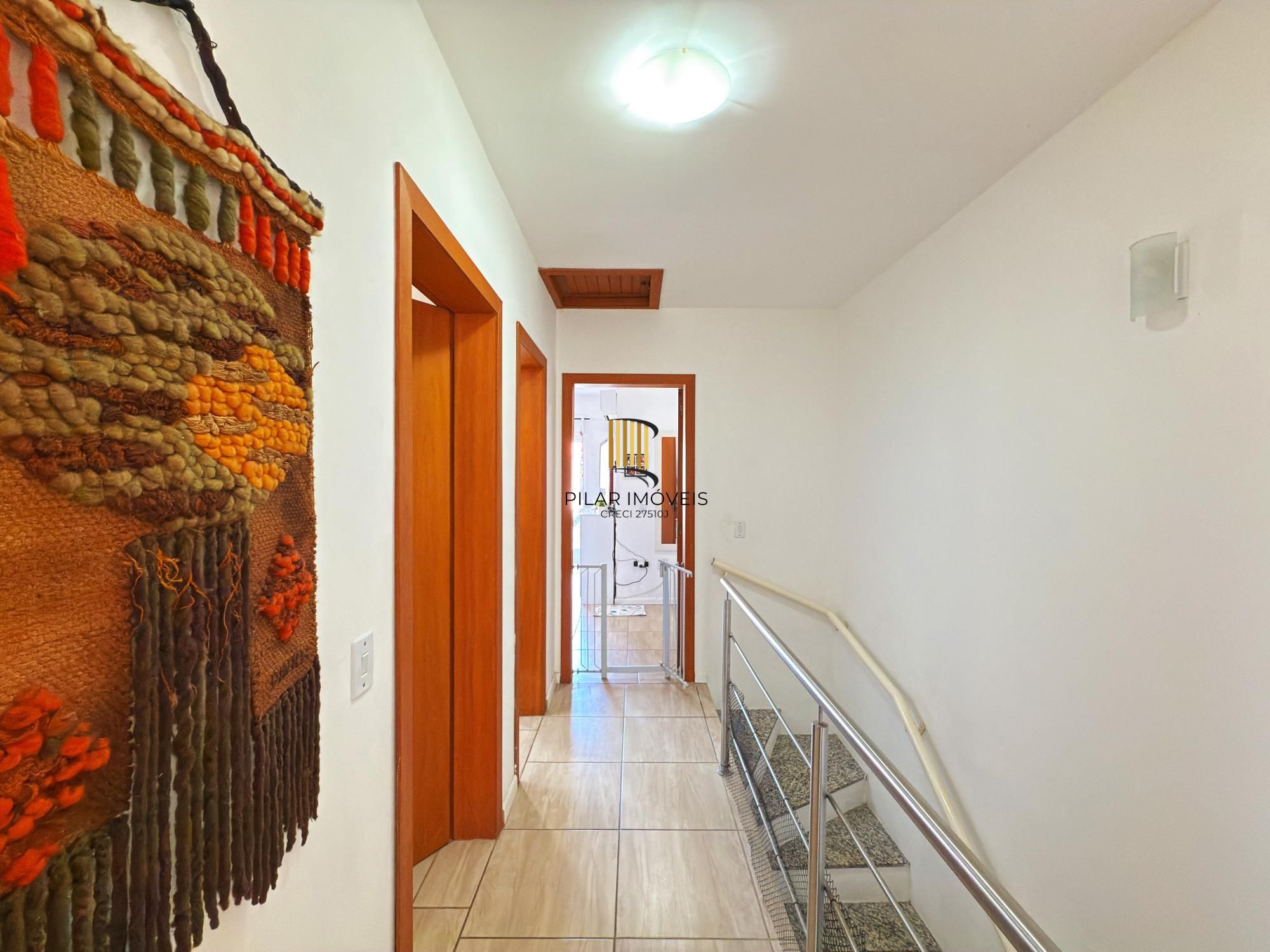 Casa para Venda - 138m², 3 dormitórios, sendo 1 suites, 2 vagas - Hípica