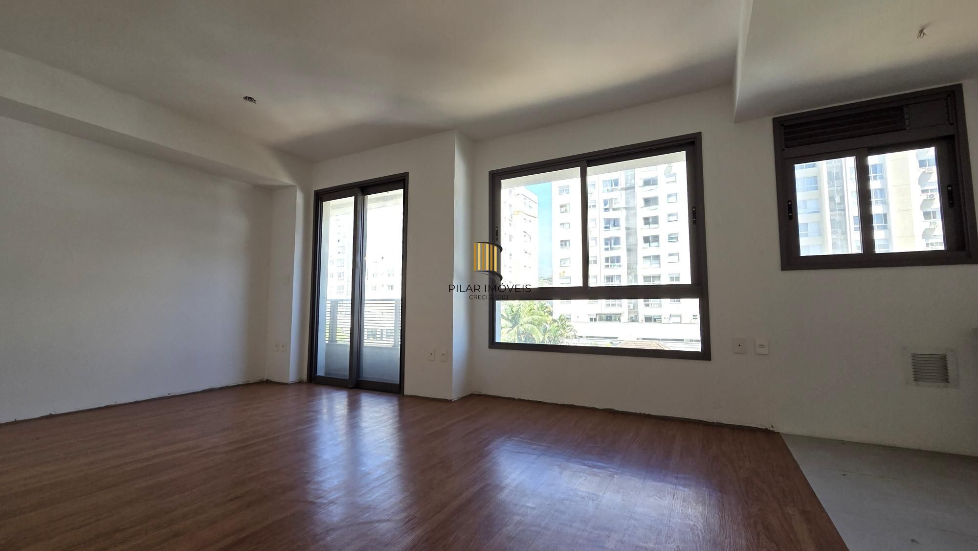 Excelente apartamento studio com 1 dormitório e 1 vaga de garagem em sofisticado empreendimento com infraestrutura completa no coração do Bairro Tristeza.