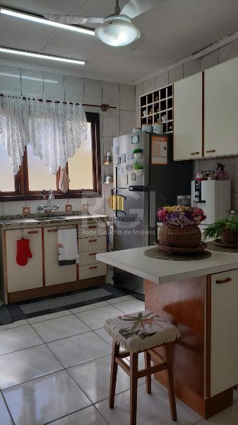 Casa para Venda - 146.68m², 3 dormitórios, sendo 1 suites, 2 vagas - Altos do Ipê
