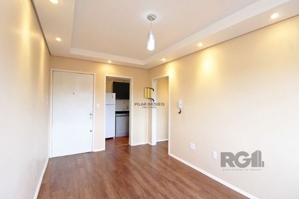 Apartamento em Porto Alegre, no bairro Camaquã, com 1 dormitório(s), e 1 banheiros, à venda.