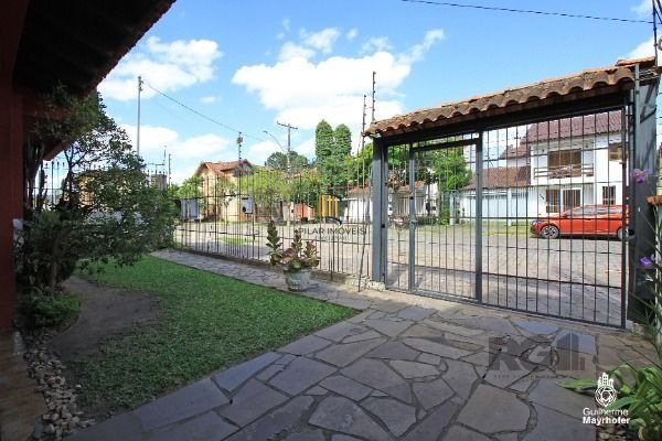 Casa para Venda - 365m², 3 dormitórios, sendo 1 suites, 4 vagas - Ipanema