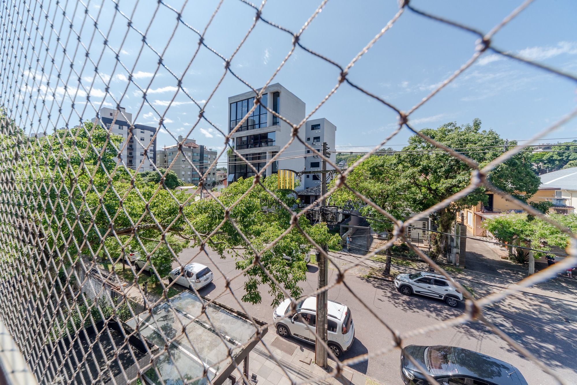 Apartamento com 3 dormitórios á venda no Bairro Tristeza.