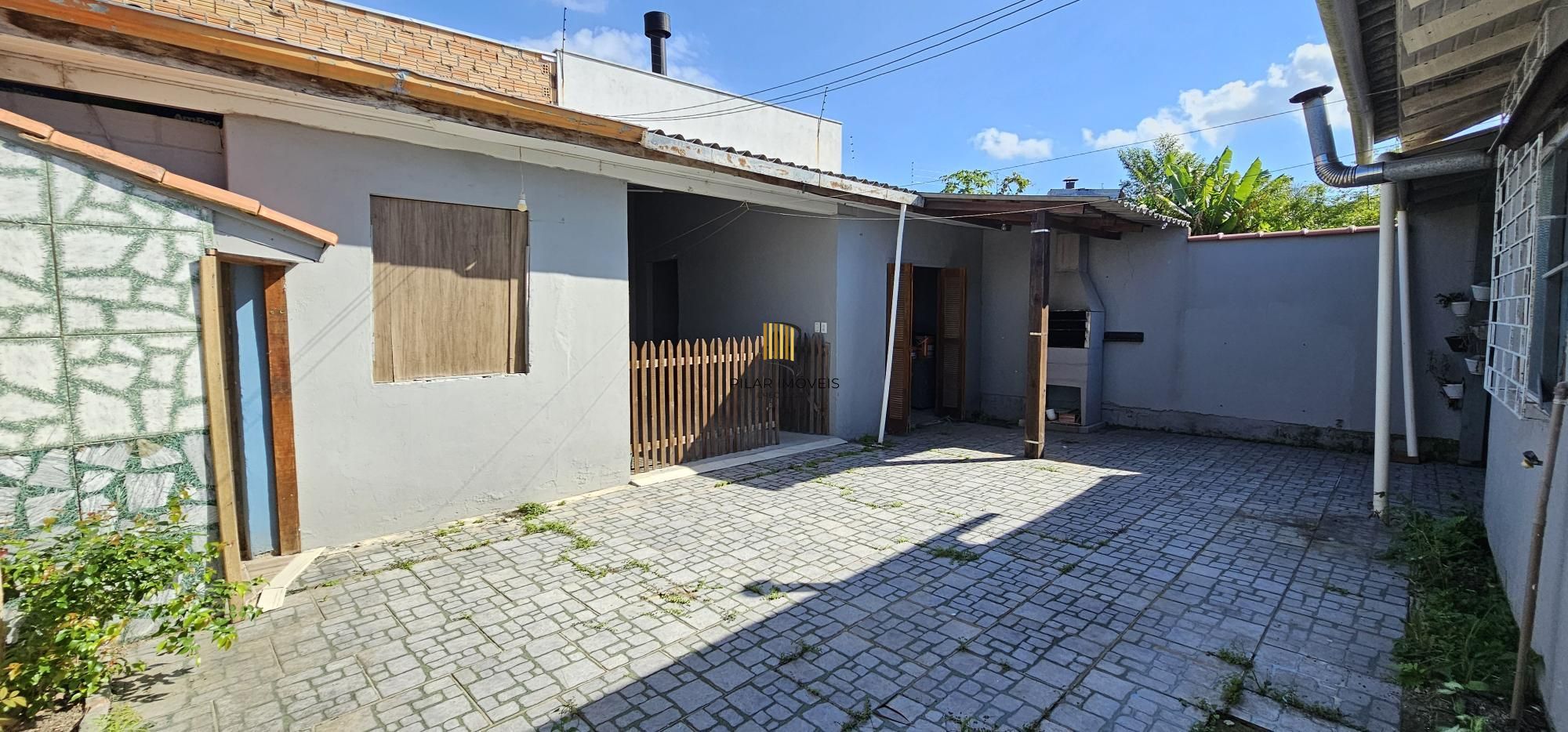 Casa 2 dormitórios no bairro Restinga