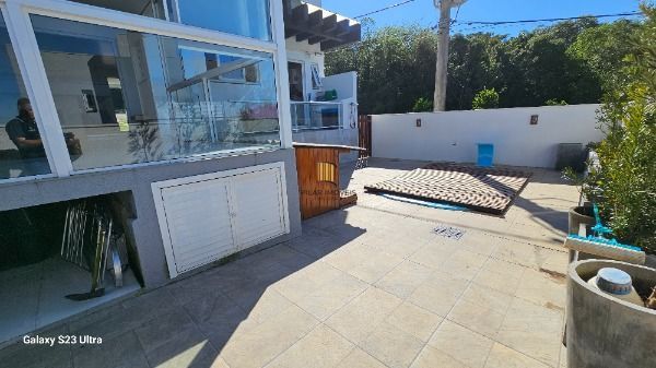 Casa Condominio em Porto Alegre, no bairro Aberta Dos Morros, com 3 dormitório(s), e 3 banheiros, à venda.