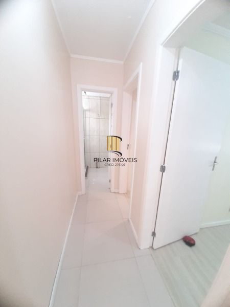 Apartamento em Porto Alegre, no bairro Vila Nova, com 2 dormitório(s), e 2 banheiros, à venda.