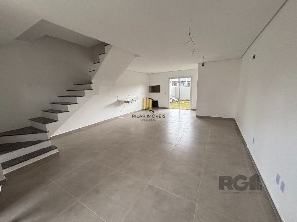 Casa Condominio em Porto Alegre, no bairro Campo Novo, com 3 dormitório(s), à venda.