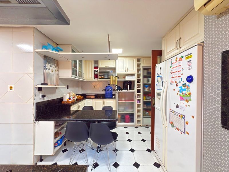 Casa Condominio com 3 dormitórios, sendo 1 suites, 2 vagas - Pedra Redonda