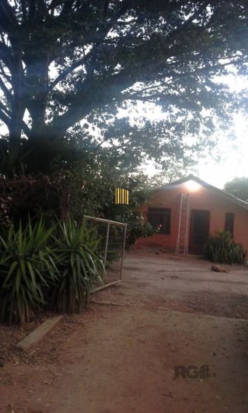 Area em Porto Alegre, no bairro Restinga, à venda.