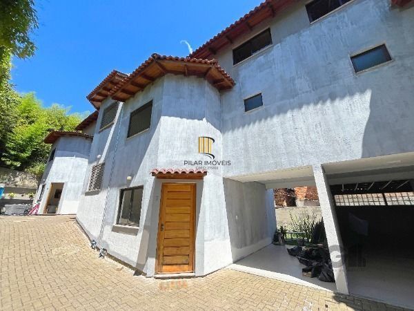 Casa de Condomínio 3 dormitórios no bairro Nonoai