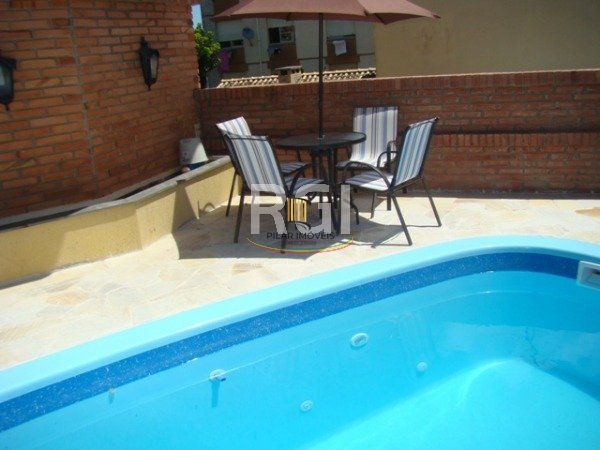 Casa para Venda - 200m², 3 dormitórios, sendo 1 suites, 4 vagas - Jardim Isabel