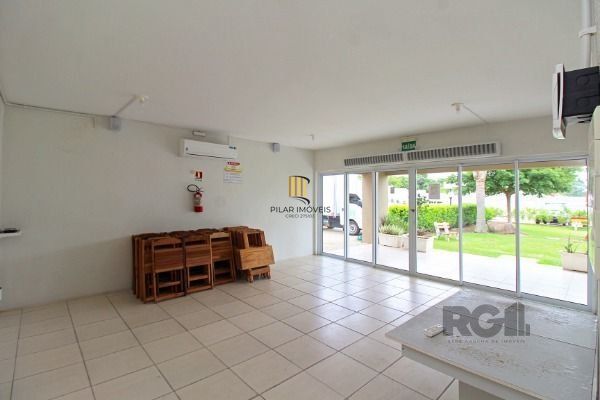 Apartamento em Porto Alegre, no bairro Vila Nova, com 2 dormitório(s), e 2 banheiros, à venda.