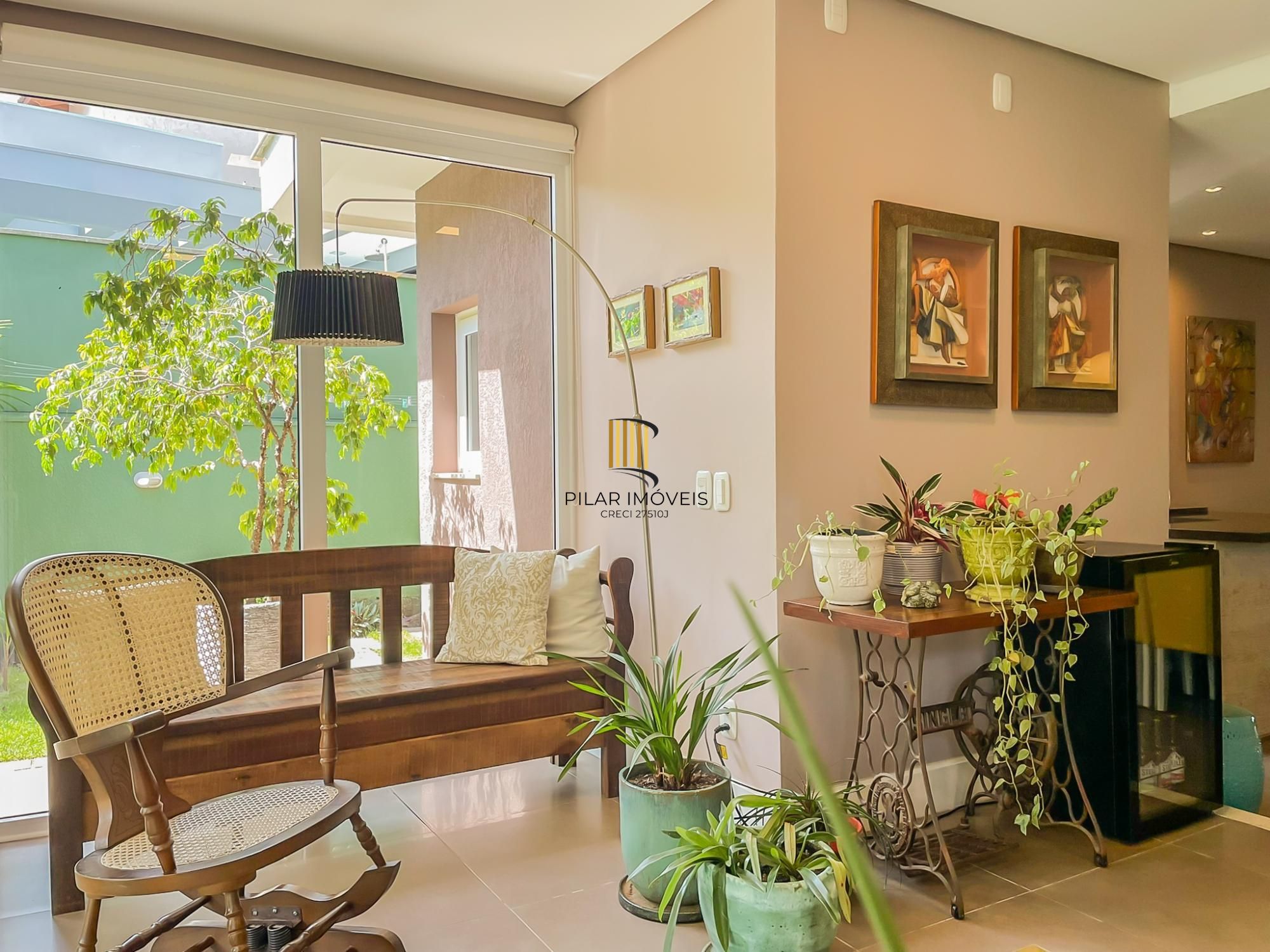 Linda e aconchegante casa em condomínio no Lagos de nova Ipanema