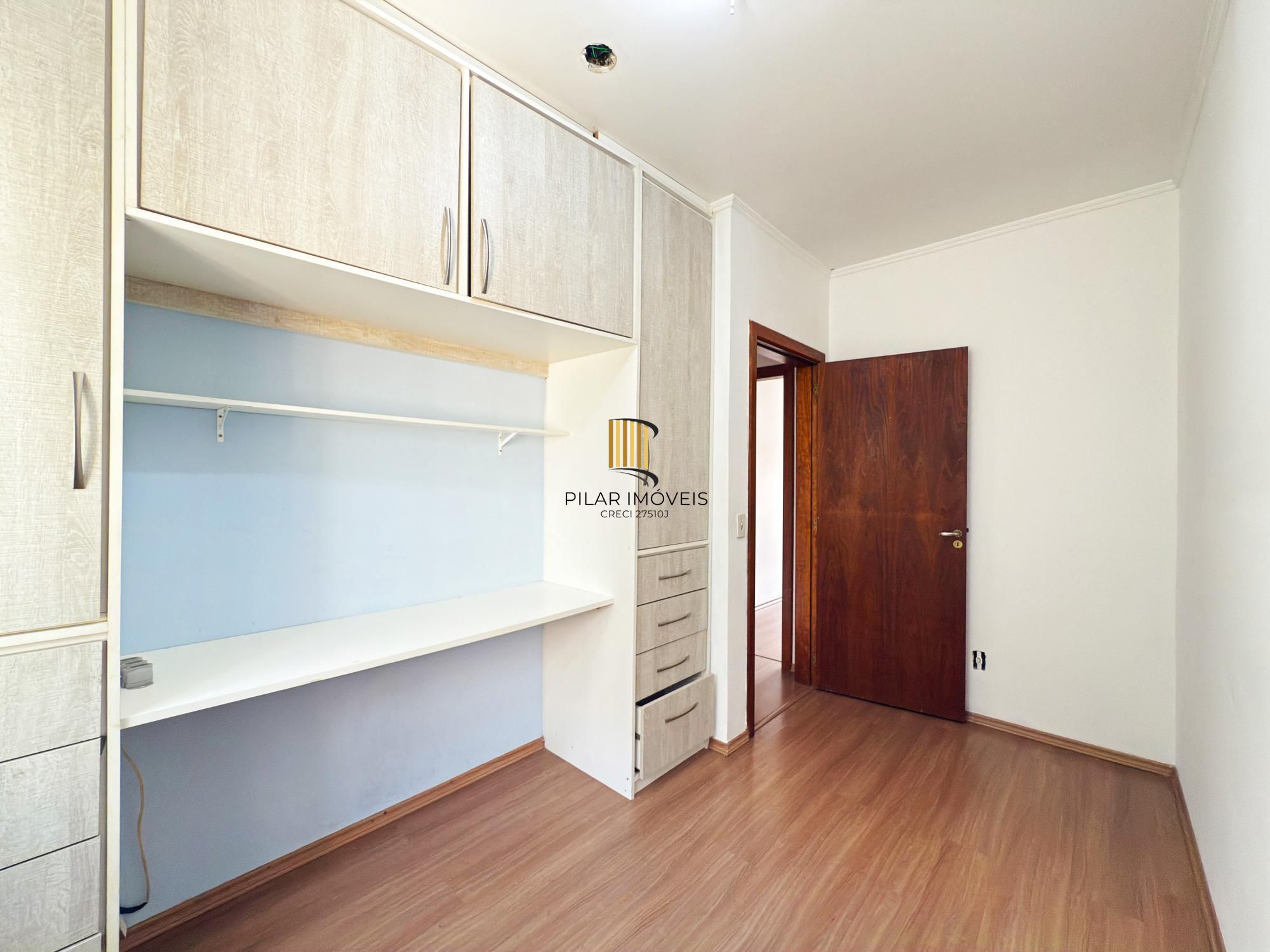 Casa Condominio em Porto Alegre, no bairro Aberta dos Morros, com 2 dormitório(s), e 2 banheiros, à venda.