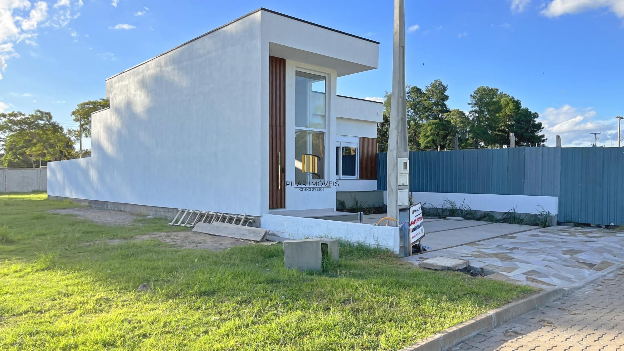 Casa de Condomínio 3 dormitórios no bairro Hípica