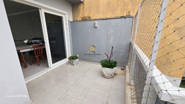 Casa em Porto Alegre, no bairro Hípica, com 3 dormitório(s), e 3 banheiros, à venda.