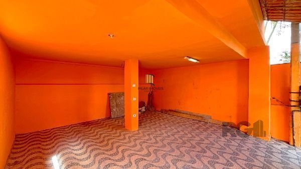 Casa para Venda - 144m², 2 dormitórios, 2 vagas - Lomba do Pinheiro