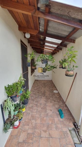 Casa para Venda - 120m², 3 dormitórios, 2 vagas - Hípica