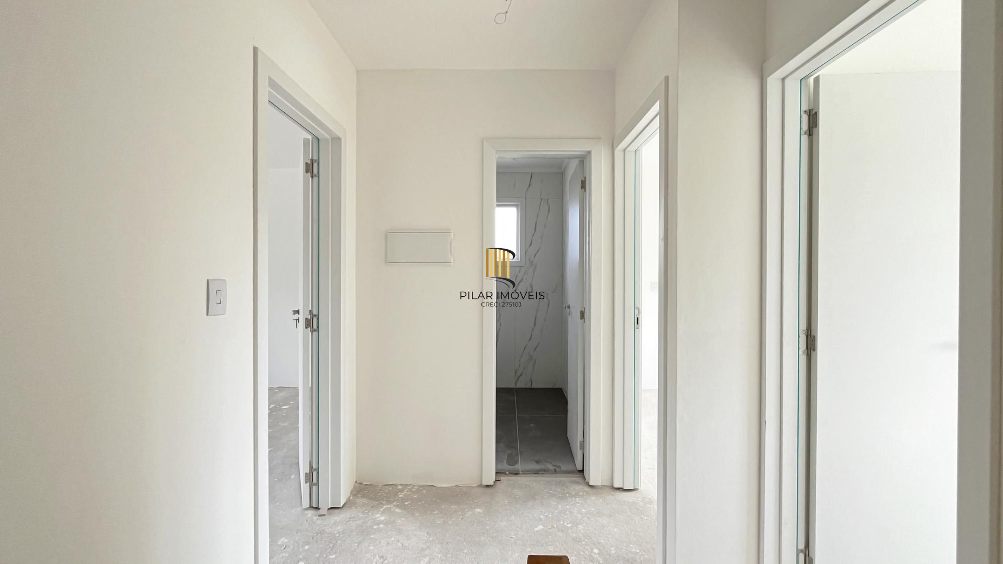 Casa Condominio em Porto Alegre, no bairro Campo Novo, com 3 dormitório(s), e 3 banheiros, à venda.