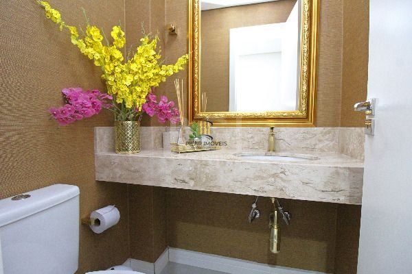 Casa para Venda - 107m², 0 dormitórios, sendo 2 suites, 1 vaga - Hípica