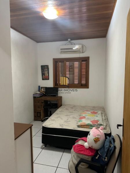 Casa Condominio em Porto Alegre, no bairro Ponta Grossa, com 3 dormitório(s), e 3 banheiros, à venda.