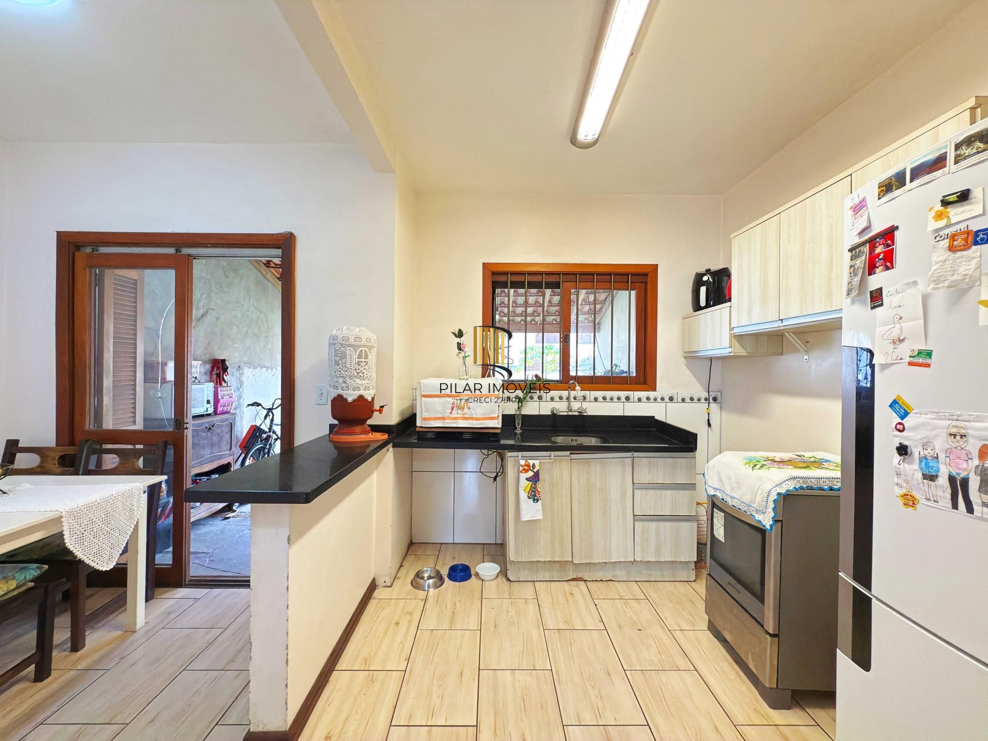 Sobrado 2 dormitórios no bairro Aberta dos Morros