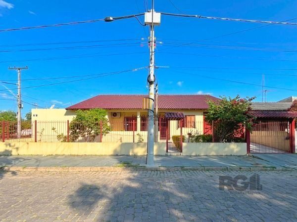 Casa 4 dormitórios no bairro Restinga - Pilar Imóveis