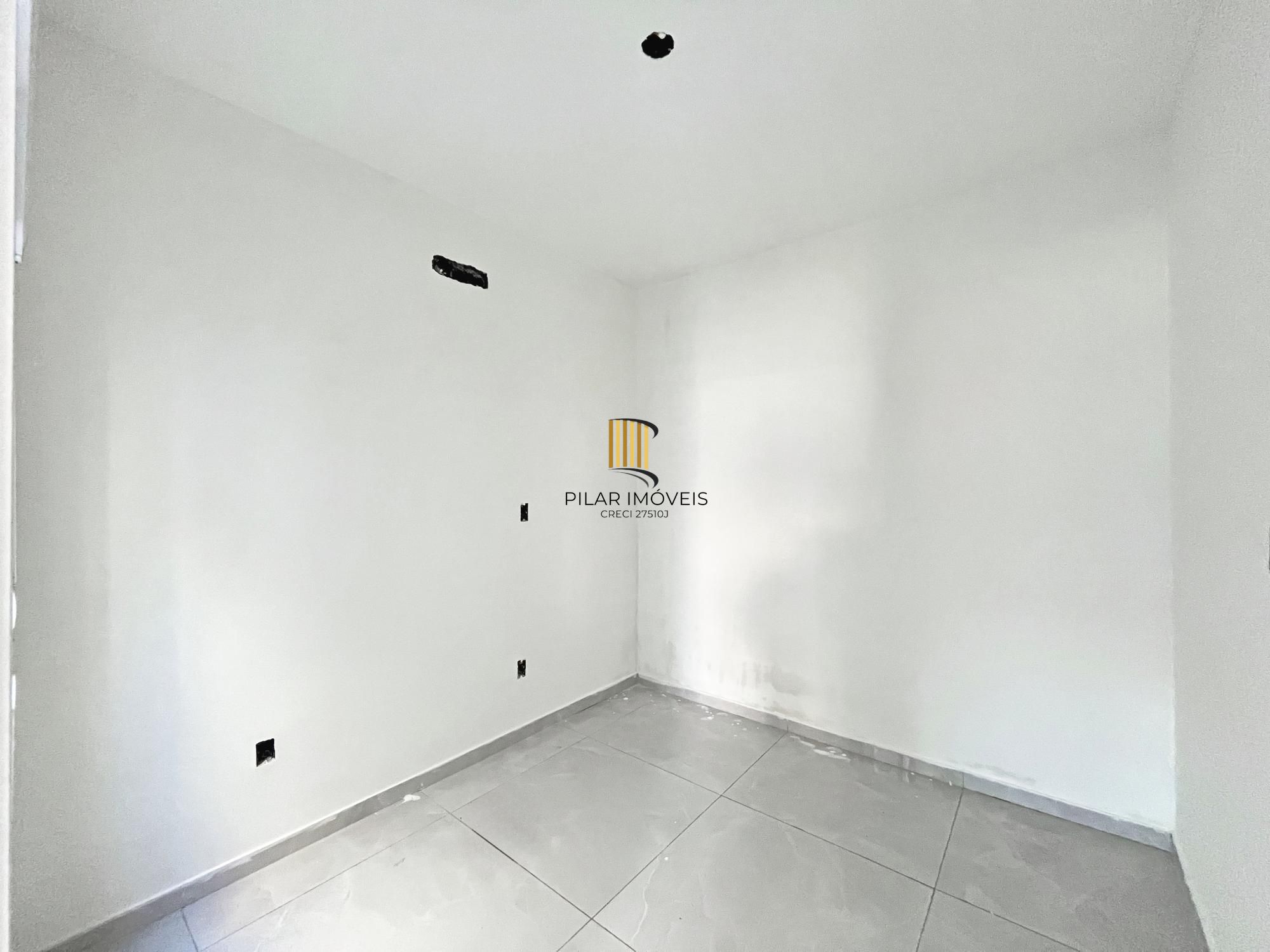 Nova ! Casa térrea 3 dormitórios com pátio amplo, bairro Hípica Boulervard !