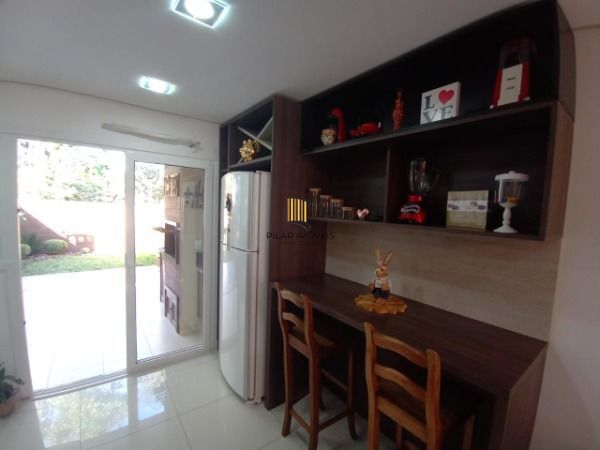 Casa para Venda - 90m², 3 dormitórios, sendo 1 suites, 1 vaga - Hípica