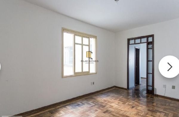 Apartamento em Porto Alegre, no bairro Santo Antônio, à venda.