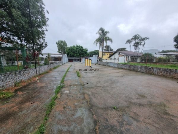Terreno em Porto Alegre, no bairro Cavalhada, à venda.