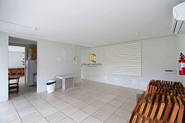 Apartamento em Porto Alegre, no bairro Vila Nova, com 2 dormitório(s), e 2 banheiros, à venda.