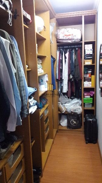 Casa para Venda - 300m², 3 dormitórios, sendo 3 suites, 4 vagas - Espirito Santo