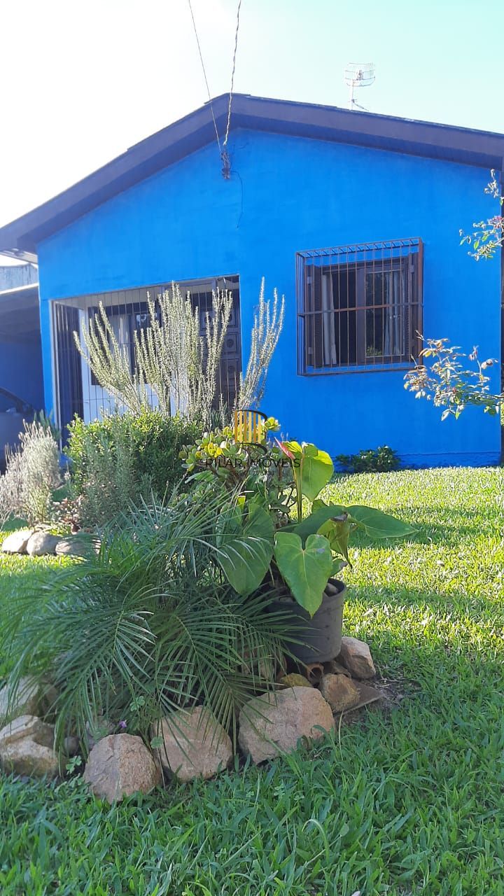 Casa 2 dormitórios no bairro Lami