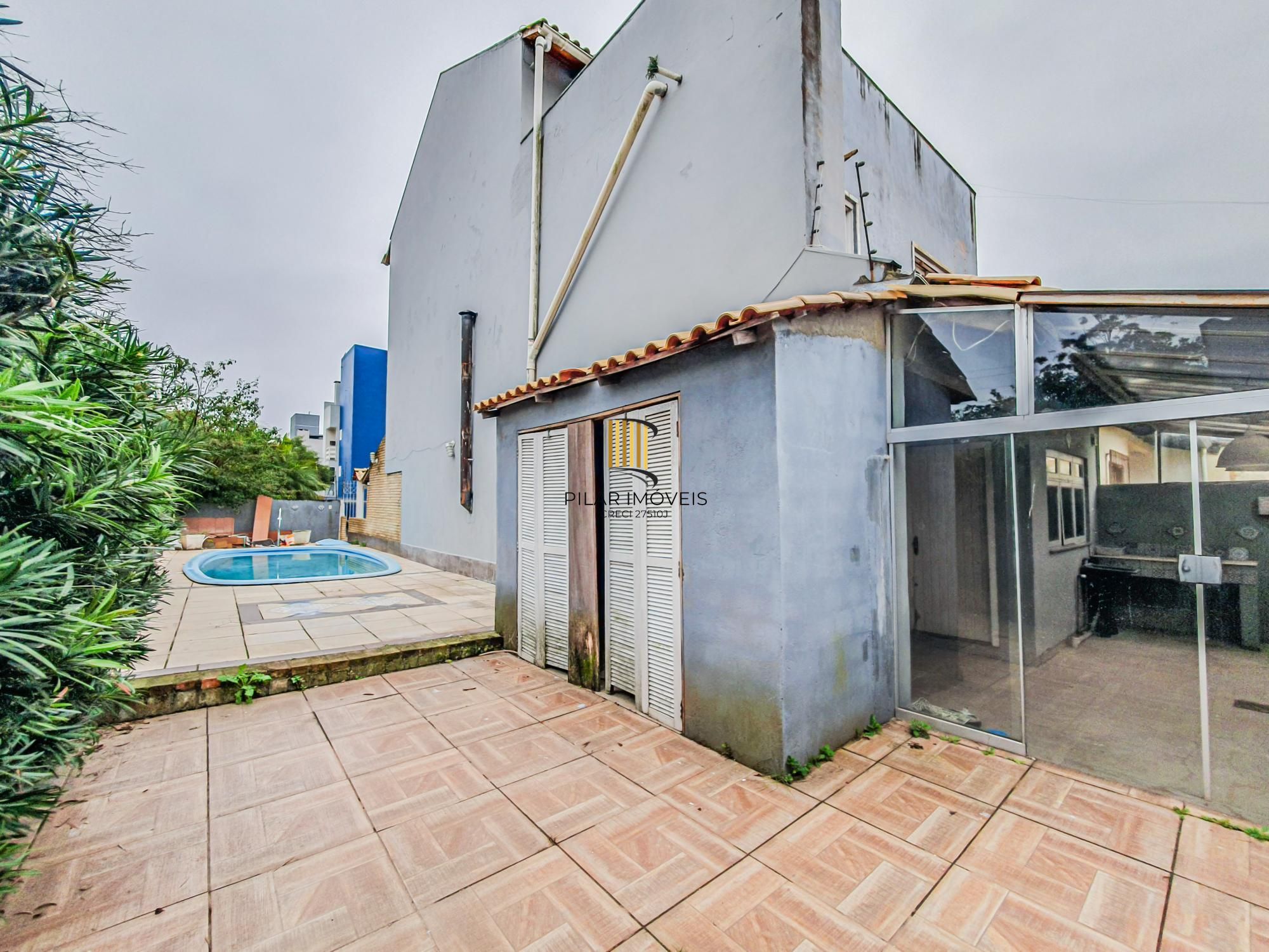 Casa com piscina para Venda - 189.91m², 3 dormitórios, sendo 1 suítes, 2 vagas - Hípica