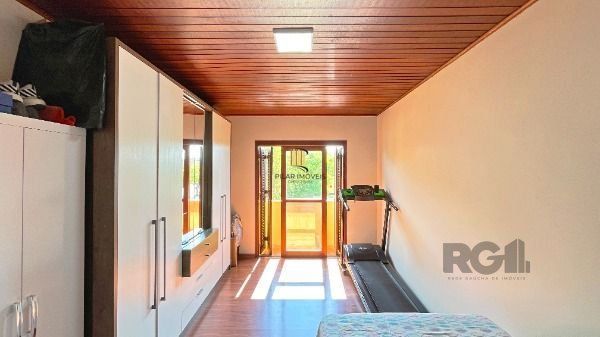 Casa 3 dormitórios no bairro Hípica