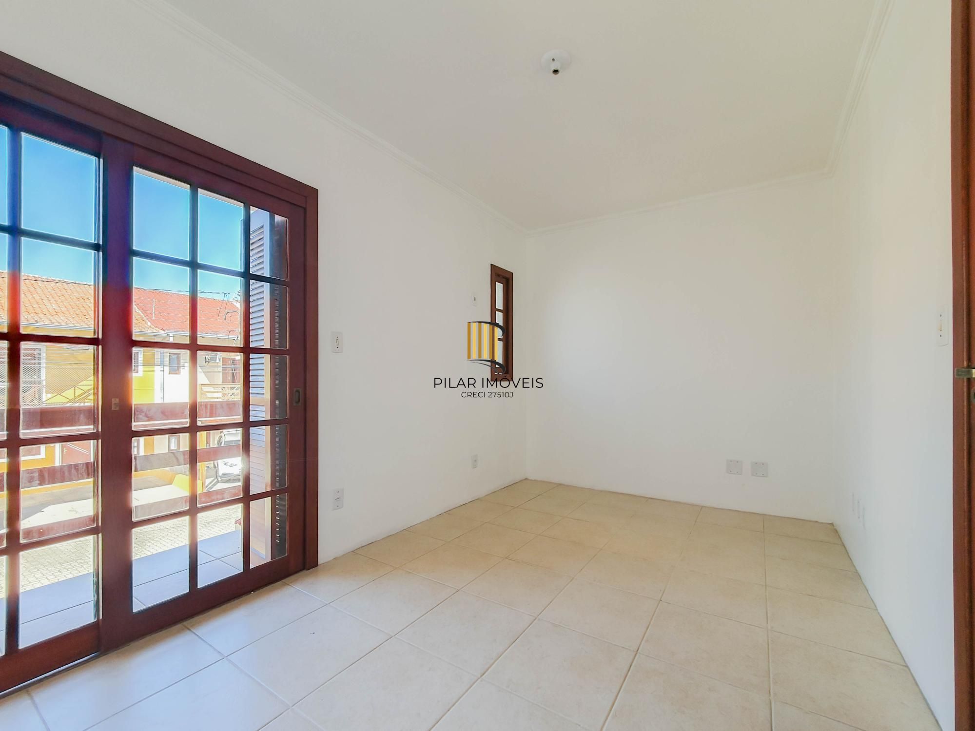 Casa de Condomínio 3 dormitórios no bairro Hípica
