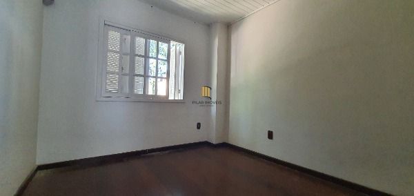 Casa para Venda - 160m², 4 dormitórios, sendo 2 suites, 4 vagas - Urubatã