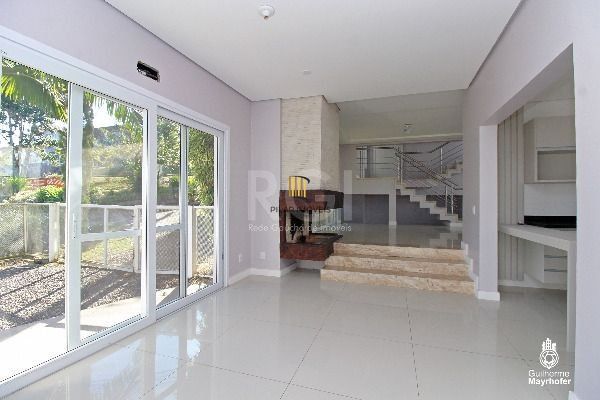 Casa Condominio para Venda - 280m², 3 dormitórios, sendo 1 suites, 5 vagas - Aberta Dos Morros