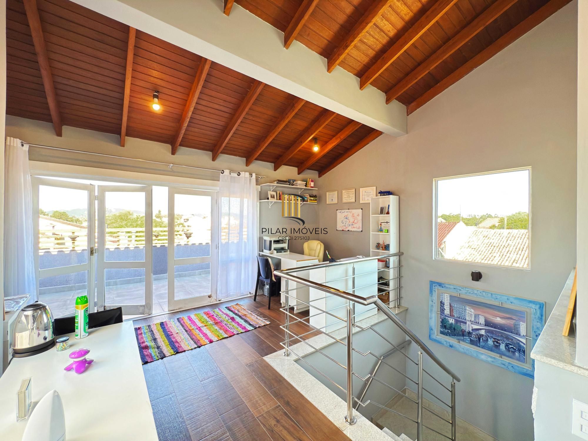 Em busca de uma casa espaçosa e cheia de comodidades no bairro Hípica