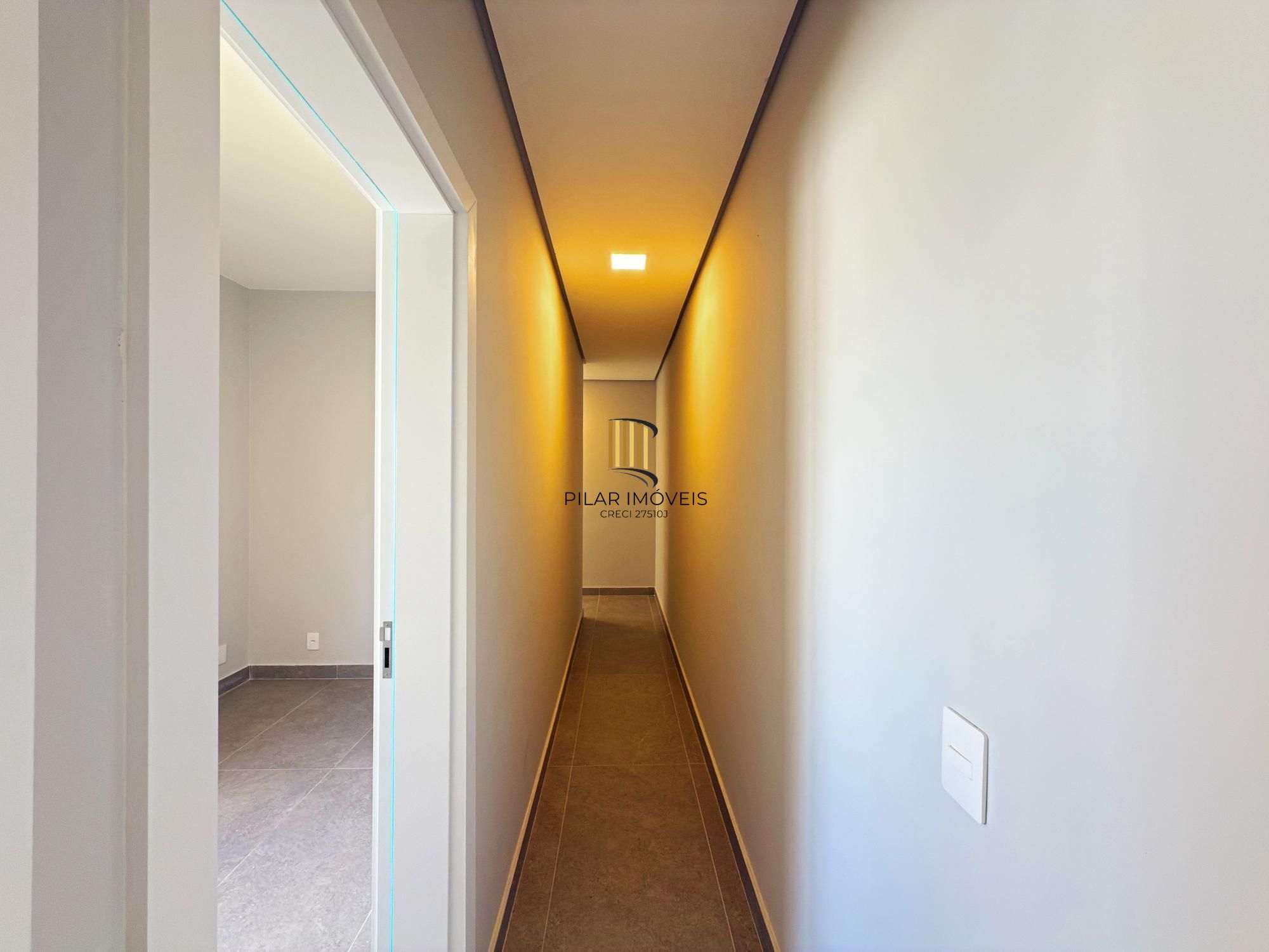 Residência nova em condomínio com 3 dormitórios