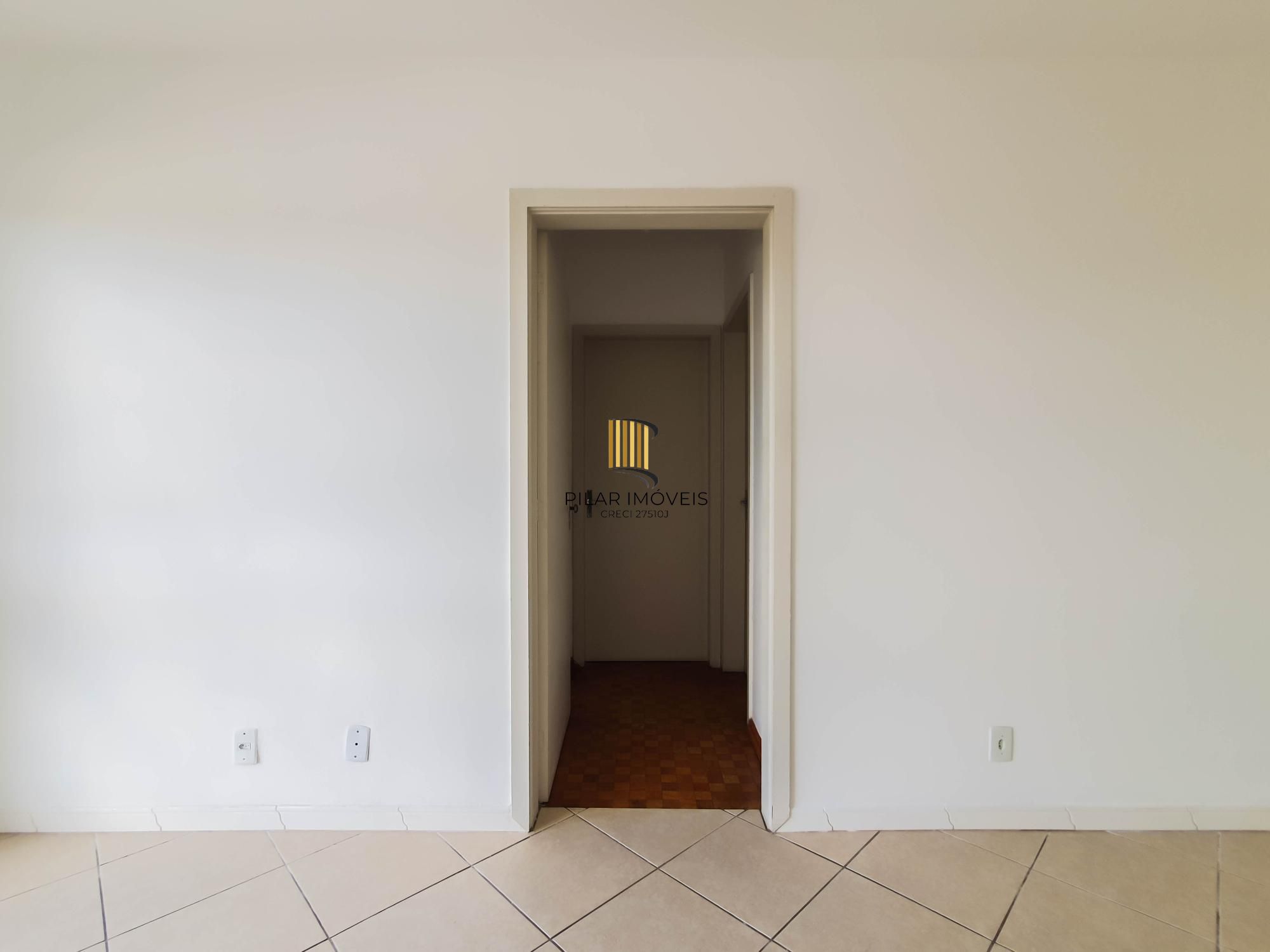 Excelente apartamento de 2 dormitórios no Cristal