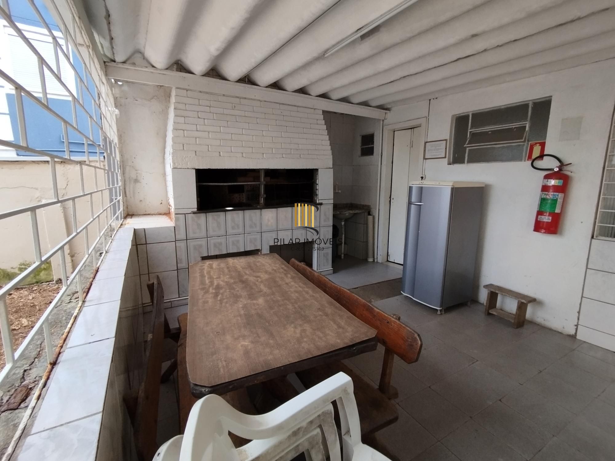 Apartamento 2 dormitórios no bairro Cristal