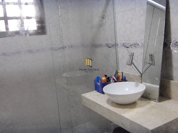 Casa para Venda - 275m², 4 dormitórios, 2 vagas - Guarujá
