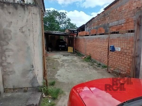 Terreno em Porto Alegre, no bairro Cavalhada, à venda.