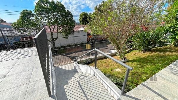 Casa Condominio em Porto Alegre, no bairro Santa Tereza, com 3 dormitório(s), e 3 banheiros, à venda.