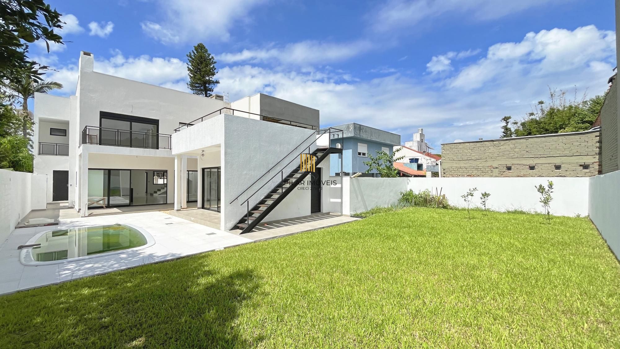 Casa 3 dormitórios no bairro Ipanema