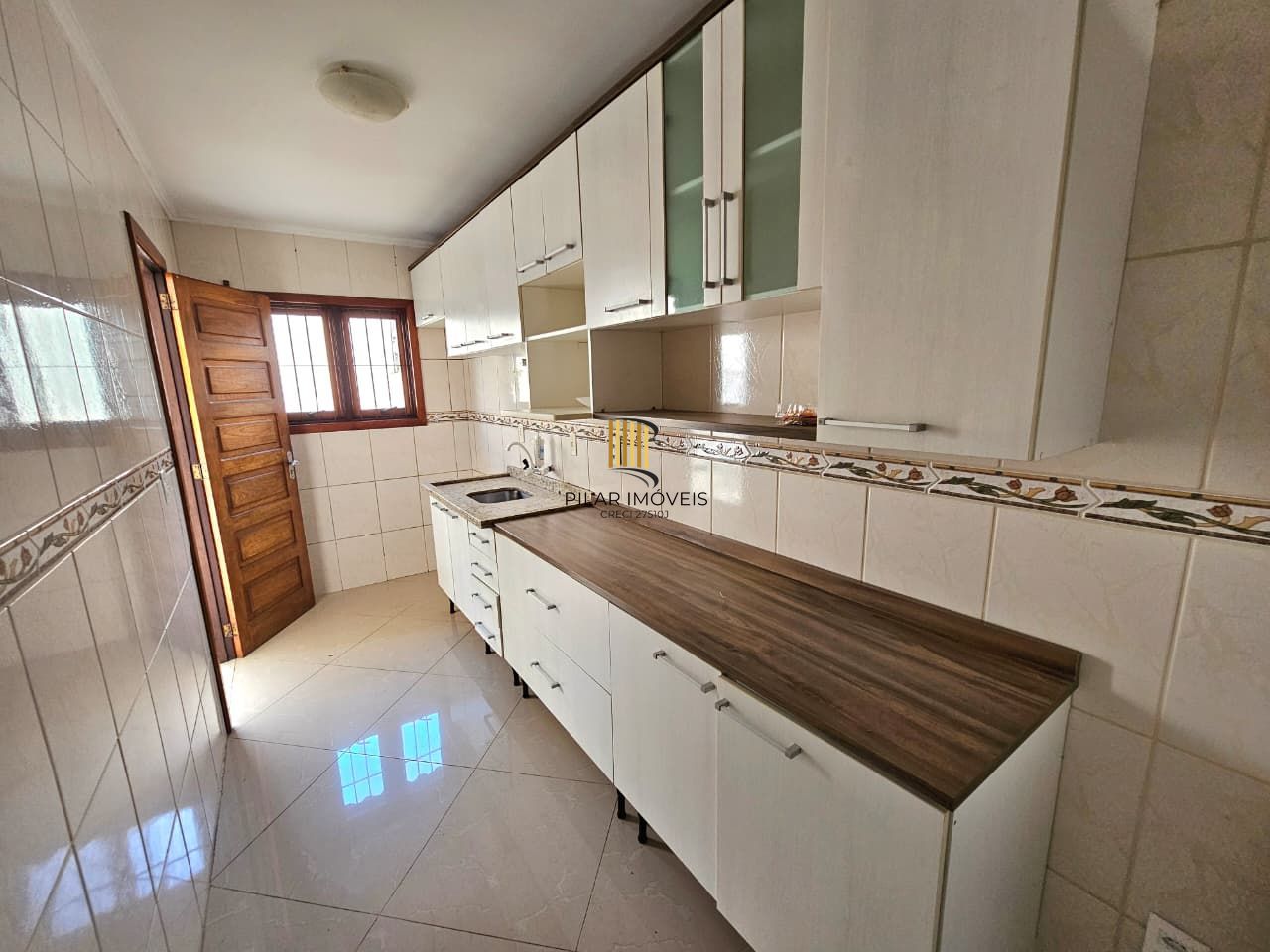 Casa 03 dormitórios no Bairro Hipica - Residencial Nova Ipanema