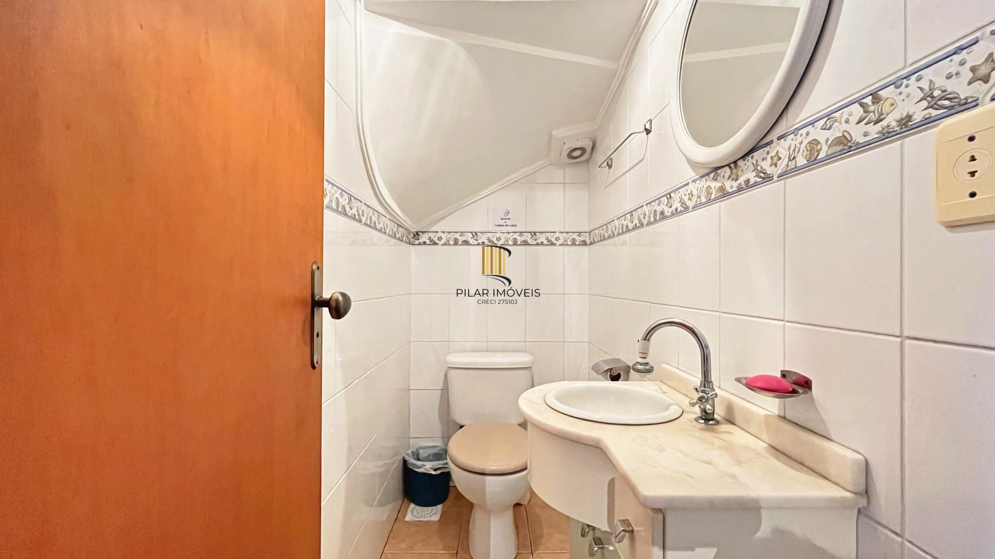 Casa Condominio para Venda - 96m², 3 dormitórios, sendo 1 suites, 2 vagas - Hípica
